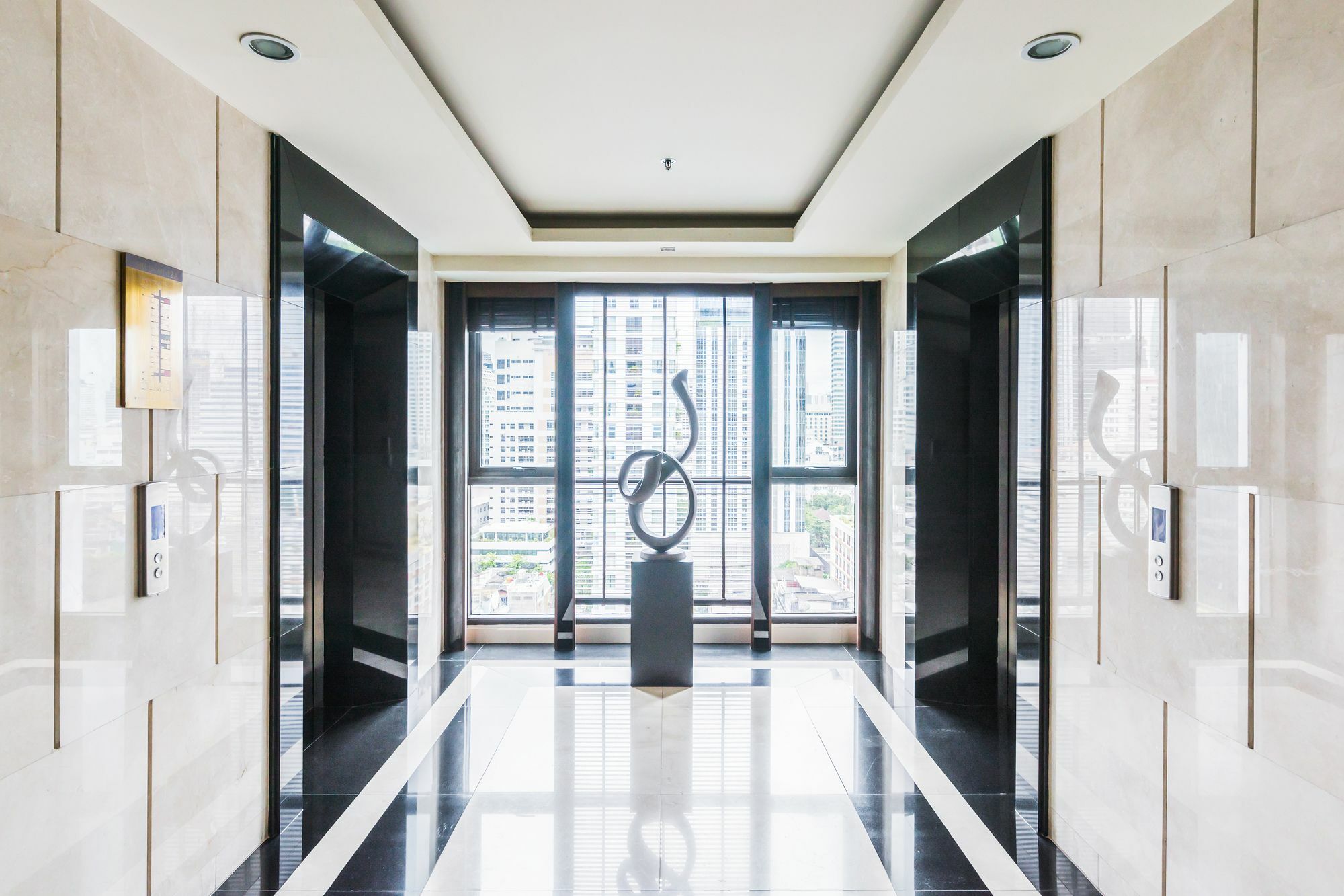 The Address Sathorn By Favstay Bangkok Exterior photo